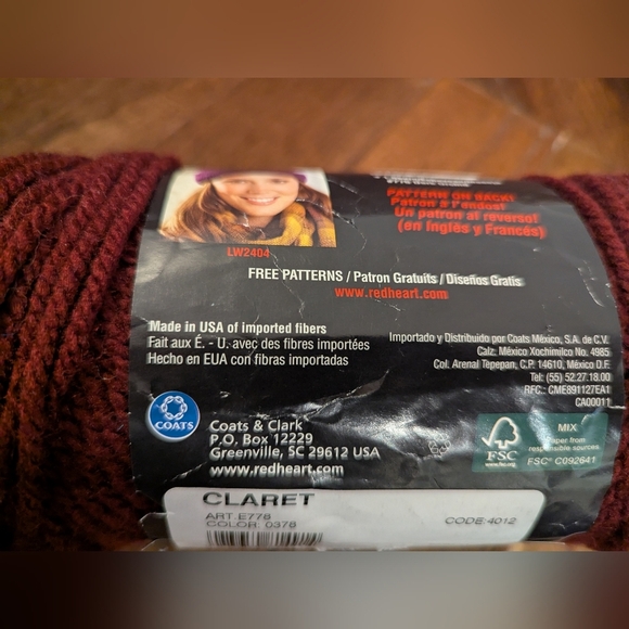 RED HEART SUPER SAVER CHUNKY Burgundy Claret. NET WT 6 oz 170 g - Picture 5 of 8